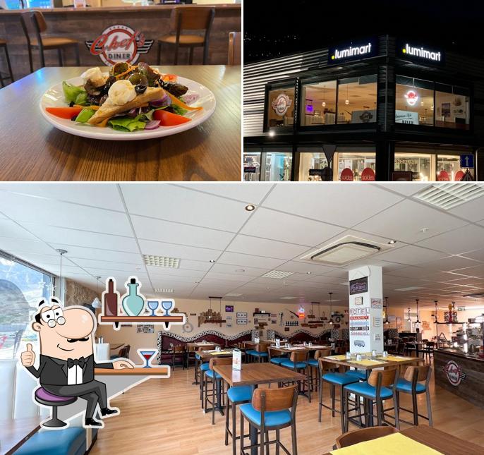 Gli interni di Chef’s Diner