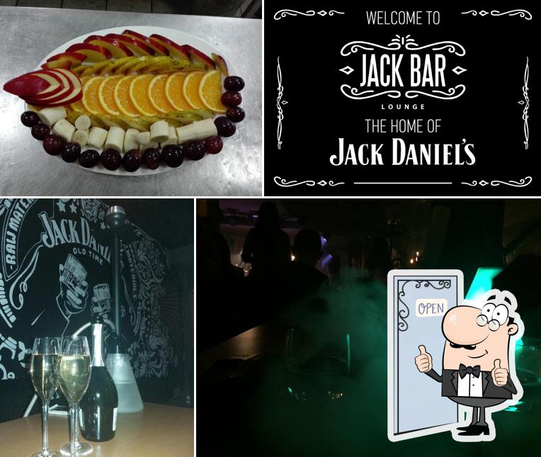 Это снимок паба и бара "Jack Bar"
