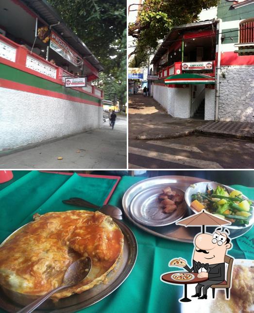 Dê uma olhada a foto apresentando exterior e comida a Restaurante e Pizzaria em Floresta BH - Giovanni Petisqueira
