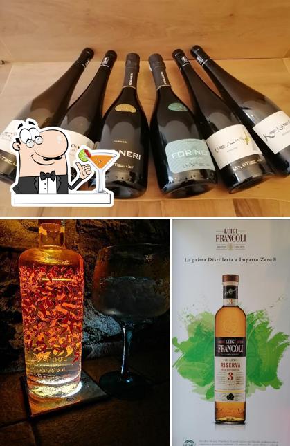 Goditi un drink dal menu