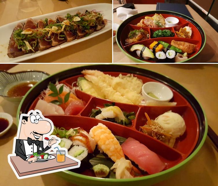 Еда в "Nagomi Japanese Kitchen"