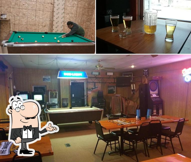 The Garage Tavern in Coulter Restaurant menu and reviews