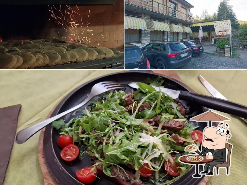 La esterno e cibo del ristorante