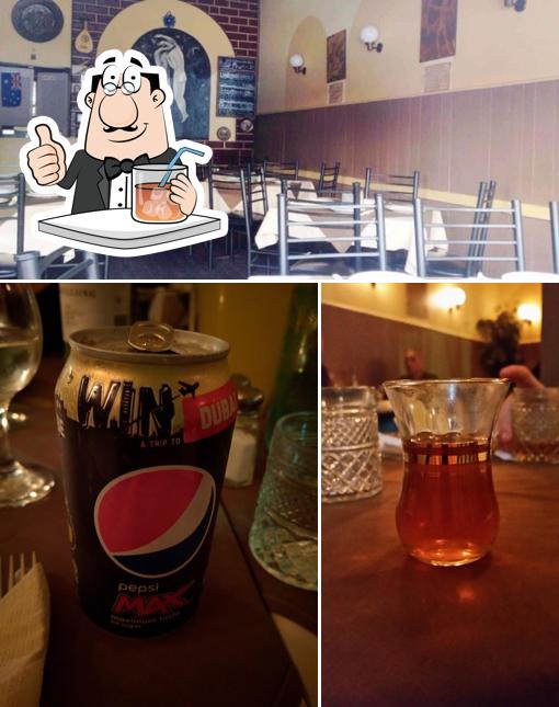 Estas son las fotos que hay de bebida y interior en The Prophet Restaurant