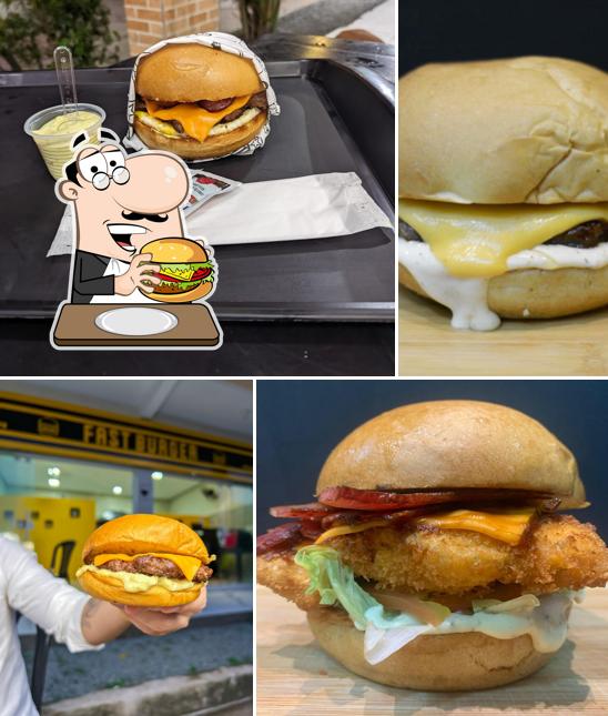 Hambúrguer em Fast Burger Araçagy