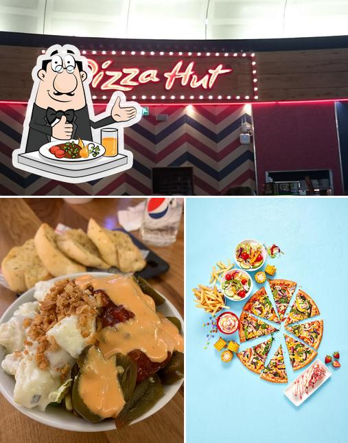 Еда в "Pizza Hut Restaurants Braehead Shopping Centre"