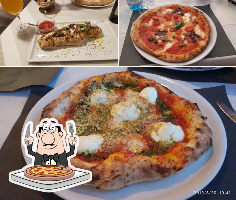 Ordina tra le svariate varianti di pizza
