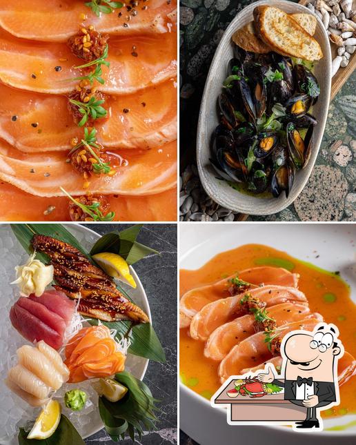 В "Коктельном баре MORE" вы можете отведать разнообразные блюда с морепродуктами