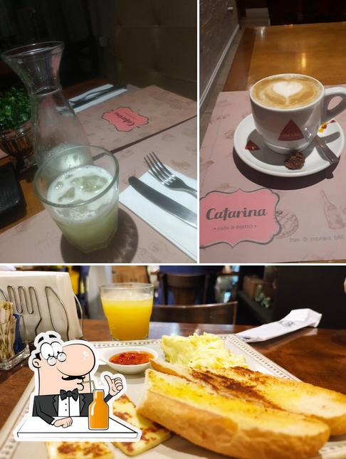 Desfrute de um drinque no Catarina Café e Bistrô