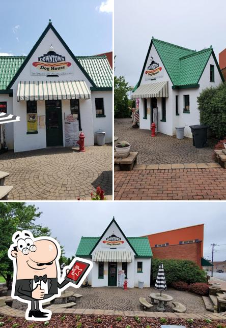 Downtown Dog House in Reidsville Restaurant menu and reviews