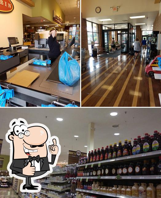 Heinen's Grocery Store in Middleburg Heights Restaurant reviews