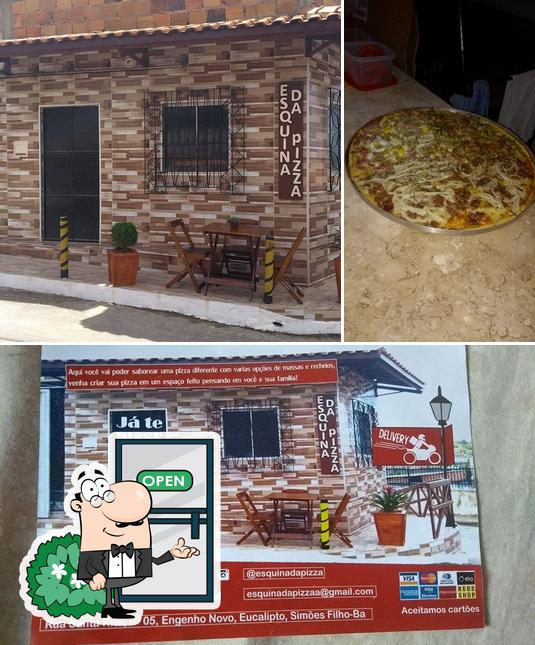 Entre diversos coisas, exterior e pizza podem ser encontrados a Esquina da Pizza