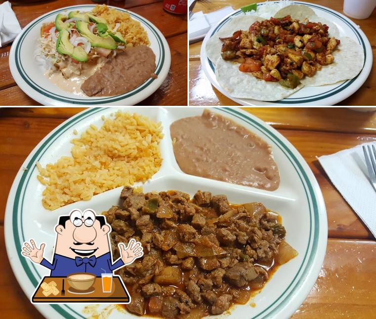 El Taquito, 1422 Airway Blvd in El Paso Restaurant menu and reviews