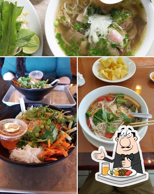 Pho Noodle House in East Peoria Restaurant menu and reviews