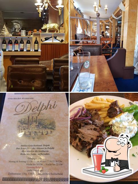 Enjoy a drink at Restaurant Delphi