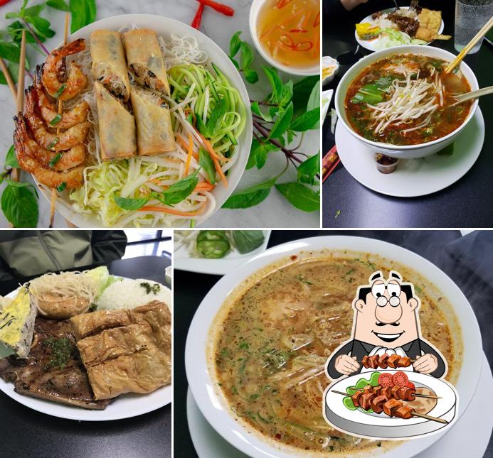 Meals at Com Pho Bamboo