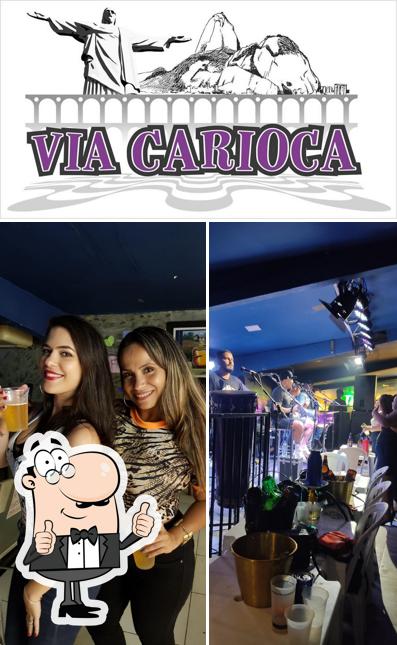 Look at this image of Via carioca