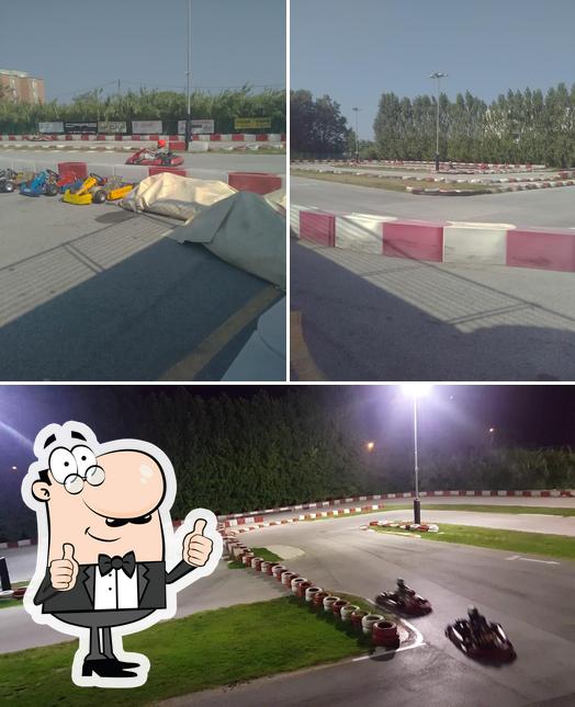 Ecco una foto di Kart Show Pista Noleggio l'emozione di un vero Gran Premio