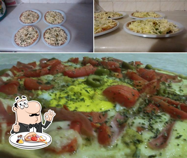 No PIZZARIA DA LURDINHA, você pode pedir pizza