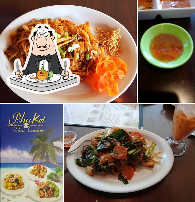 Еда в "Phuket Thai Cuisine"