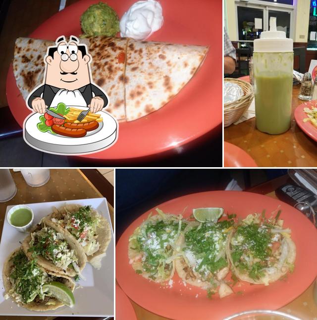 Platos en Tacos y Antojitos Emanuel Restaurant