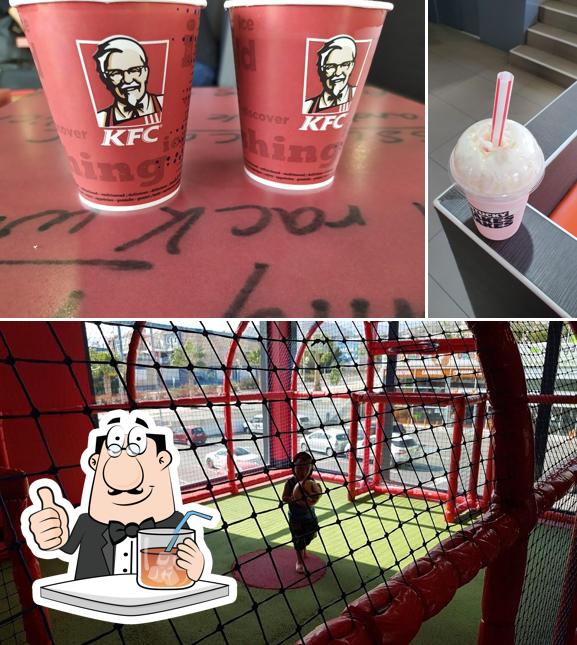 Помимо прочего, в KFC есть напитки и игровая площадка