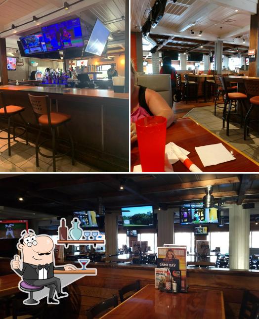 Hooters, 10133 N Kings Hwy in Myrtle Beach - Restaurant menu and reviews