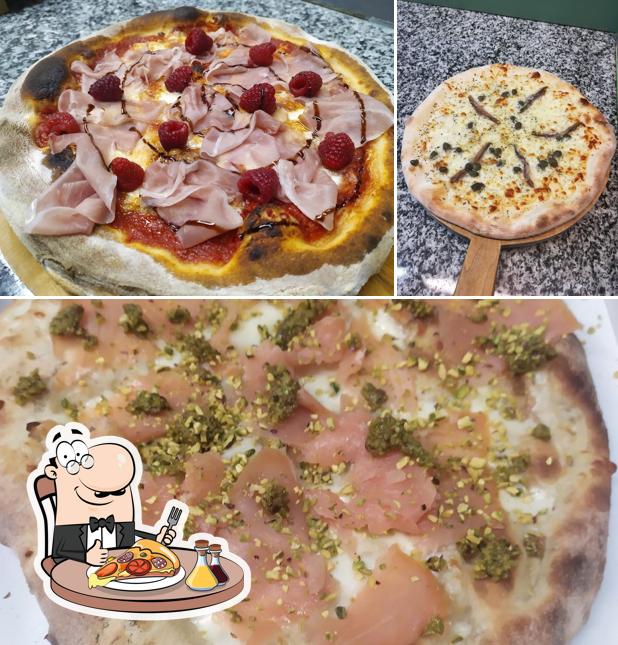 A Sama Pizze di Samarani Mauro, puoi assaggiare una bella pizza