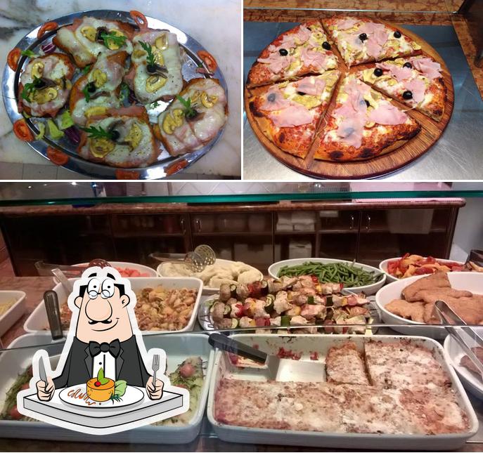 Platti al Pippo's Pizza