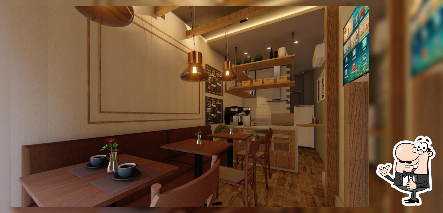CAFÉ CENTRAL