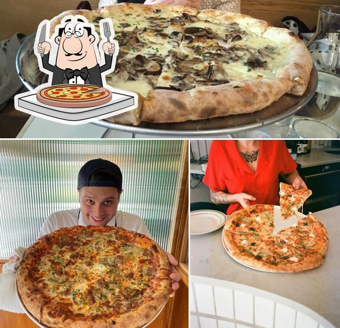 Heartbreakers Pizza in Ottawa Restaurant menu and reviews