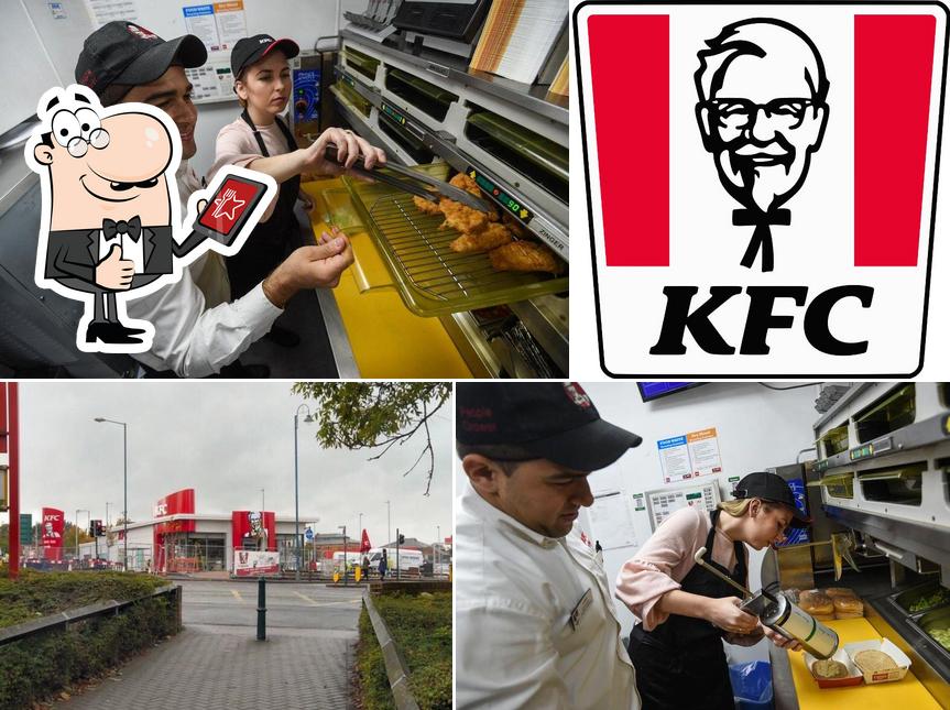 KFC Hyde Clarendon Road, Car Park, Clarendon Rd in Hyde Restaurant