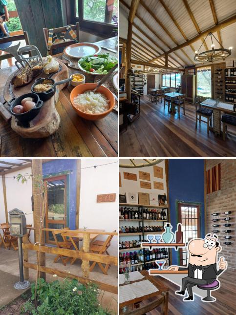 O interior do A Casinha Vinhos e Grill