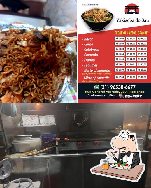 A ilustração do Yakisoba Do Chen’s comida e interior