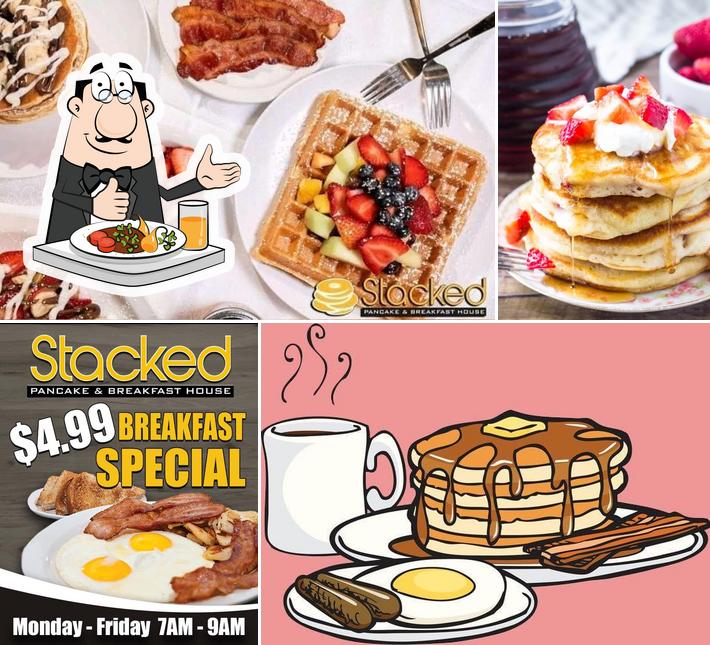 Nourriture à Stacked Pancake & Breakfast House Kitchener