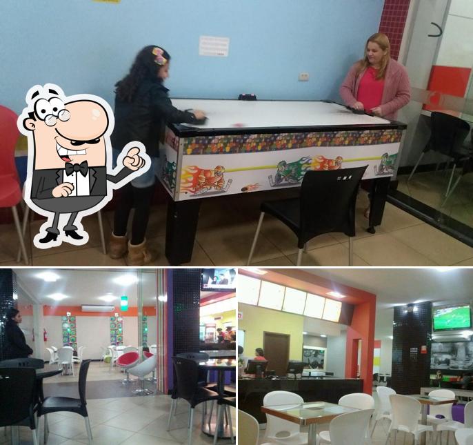 O interior do Bebelu Sanduíches