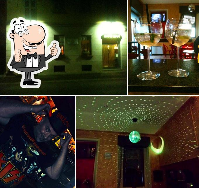 Golden Age Cafe'