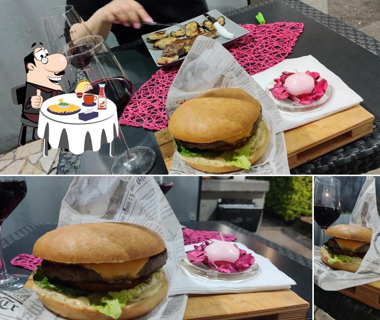 Prova un hamburger a Caffè71