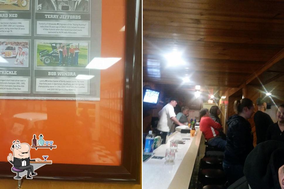 Ski & Bev's Corner Pub in Lomira Restaurant reviews