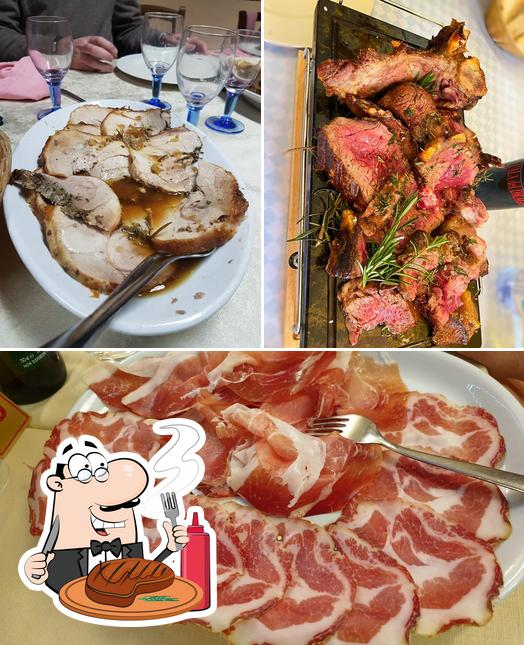 Prenditi i un pasto a base di carne a La Locanda Di Muradello