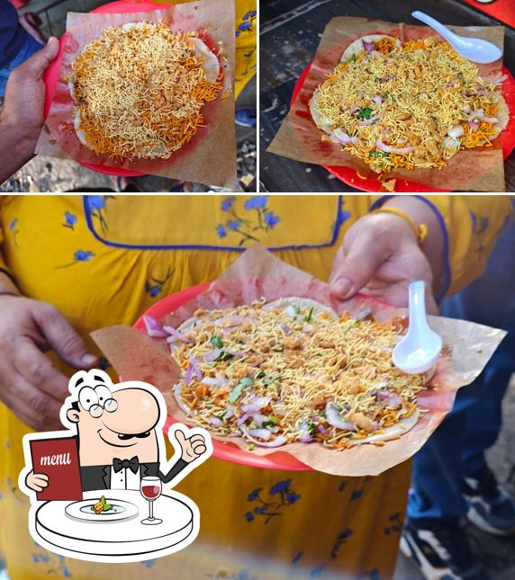 Food at Raj Aalu Puri
