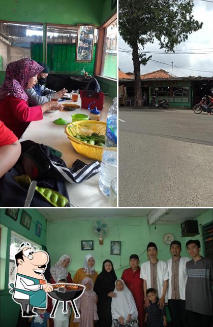 See the photo of Warung Sayur Asem Betawi Mpok Hj. Iyus