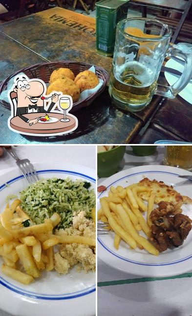 Comida em Restaurante Barril da Brasil