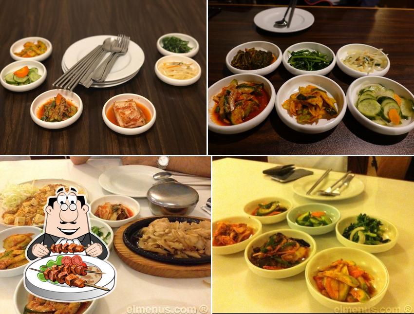 Plats à Gaya Restaurant