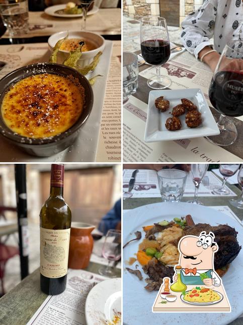 restaurant-le-gourmet-quercynois-saint-cirq-lapopie-en-haut-du