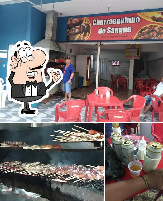 A imagem do Churrasquinho do Sangue’s interior e comida