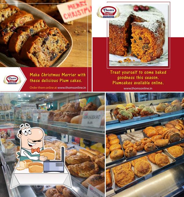 Garlic bread at Thom's Bakery & Supermarket