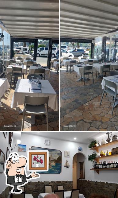 Gli interni di Taverna Azzurra