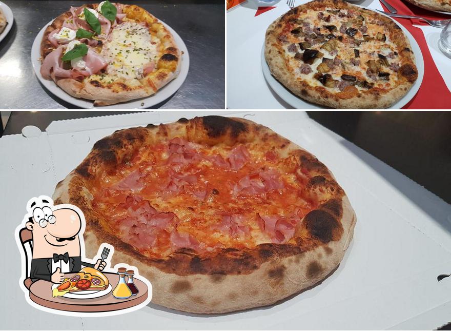 A Mystic Pizza - Pizzeria Ragusa, puoi provare una bella pizza