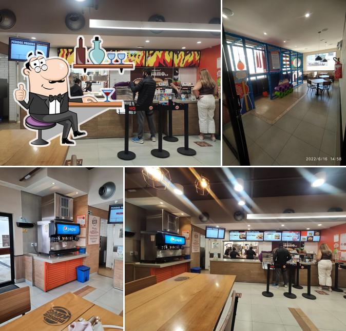 O interior do Burger King